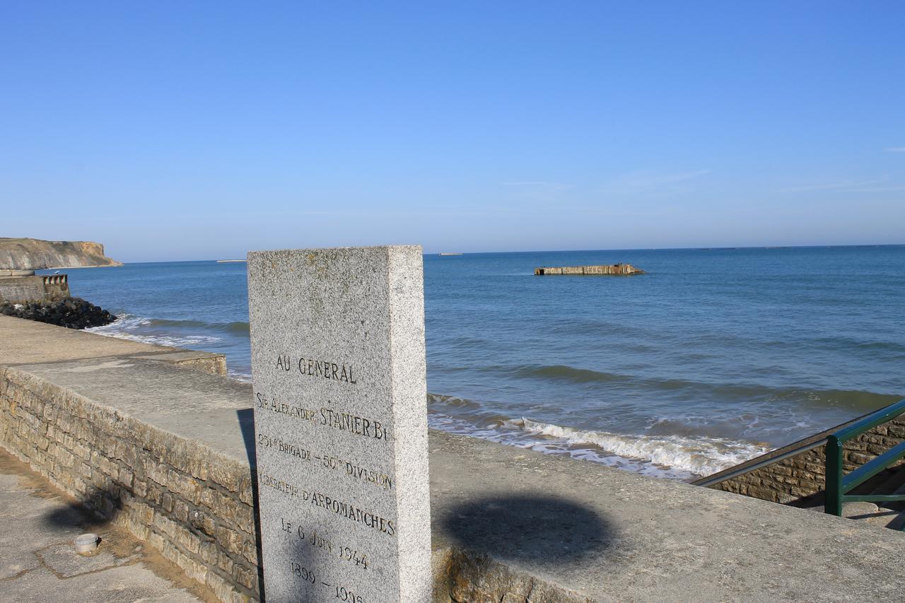 Arroplace Arromanches-les-Bains Buitenkant foto